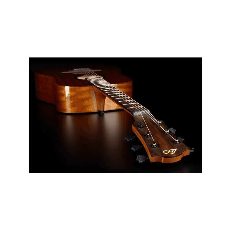 Lag T98D Tramontane Dreadnought