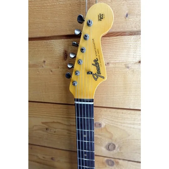 Fender Postmodern Strat Journeyman Relic Aged Black