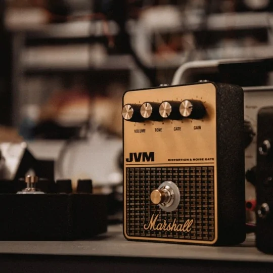 jvm-amp-series-fx-pedal.webp