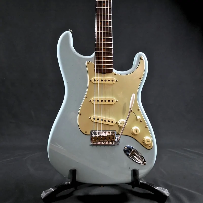 Fender B2 64 Strat Journey Faded Daphne Blue