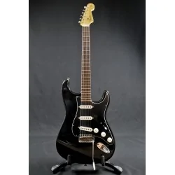 Fender Postmodern Strat Journeyman Relic Aged Black