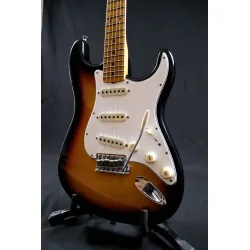 Fender Postmodern Strat Journeyman Relic Bleached 3-Color Sunburst