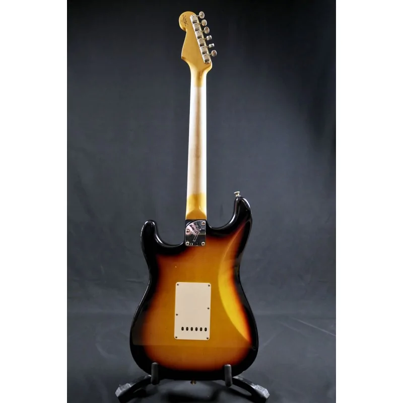 Fender Postmodern Strat Journeyman Relic Bleached 3-Color Sunburst