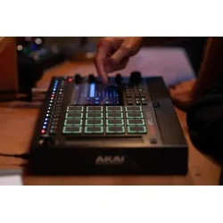 Akai Pro MPC Live III Akai Pro MPC Live III