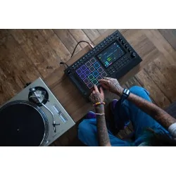 Akai Pro MPC Live III Akai Pro MPC Live III