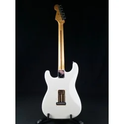Fender Player Stratocaster 2019 Polar White