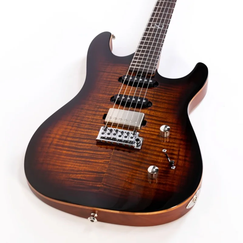 Chapman Scout Traditional Tiger Eye Burst