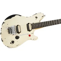 EVH Limited Edition Wolfgang Special Striped Series Distressed Ivory vue de la table