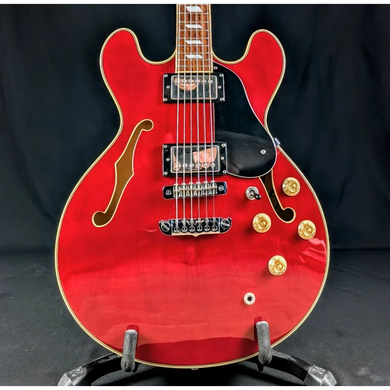Aria TA-50 - Occasion - Close up