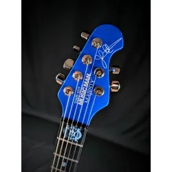Ernie Ball Music Man Majesty 6 Siberian Sapphire 2014 vue de la tête Ernie Ball Music Man Majesty 6 Siberian Sapphire 2014 vue de la tête