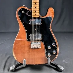 Ibanez 2352DX d'occasion vue de la table Ibanez 2352DX d'occasion vue de la table