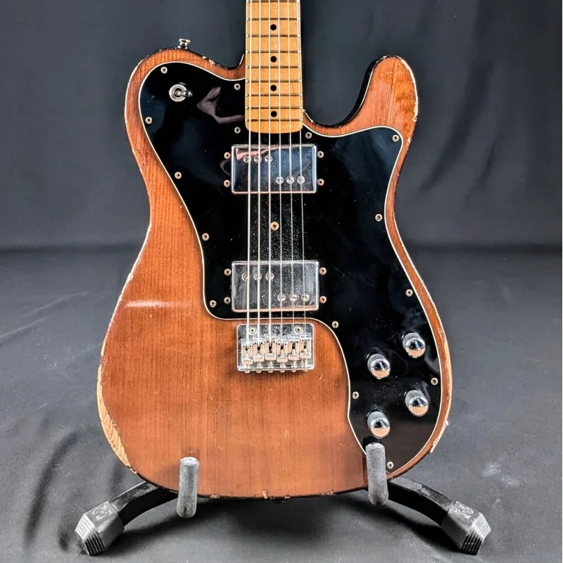 Ibanez 2352DX d'occasion vue de la table
