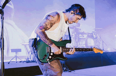 Des Fender taillées pour la scène